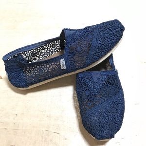 Toms Crochet Alpargata Navy Slip On Flats